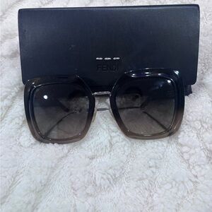 FENDI Oversized square sunglasses